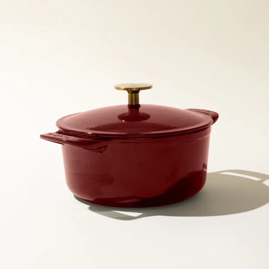 Bakeware Made In Dutch Ovens | Round Enameled Cast Iron Dutch Oven